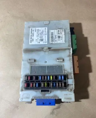 Ford Mondeo MK IV Fuse module 7G9T14A073ED 3659AF01125TP 28130624