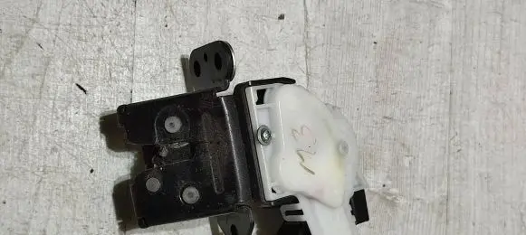 Mazda 3 III Tailgate/trunk/boot lock/catch/latch