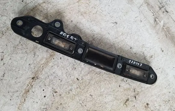 Volkswagen PASSAT B6 Number plate light
