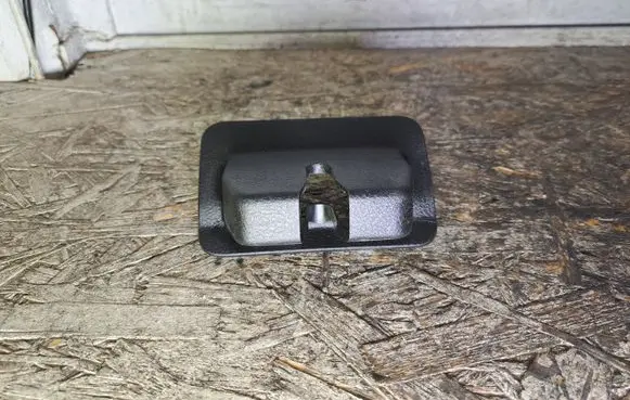 Land Rover Range Rover Sport L320 Tailgate/boot lid lock trim FQW500032PVJ