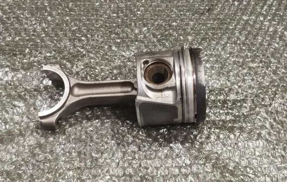 Renault Trafic III (X82) Piston 080340