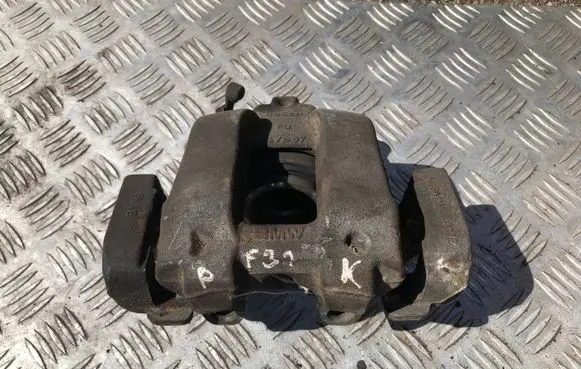 BMW 4 F32 F33 Front brake caliper