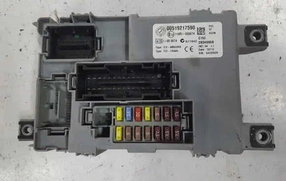Fiat Doblo Fuse module 28340959