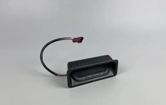 BMW 5 E60 E61 Tailgate opening switch 8168035