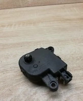 Chrysler Voyager Air flap motor/actuator 04885465