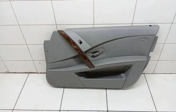 BMW 5 E60 E61 Front door card panel trim 81166101 7066042 354750