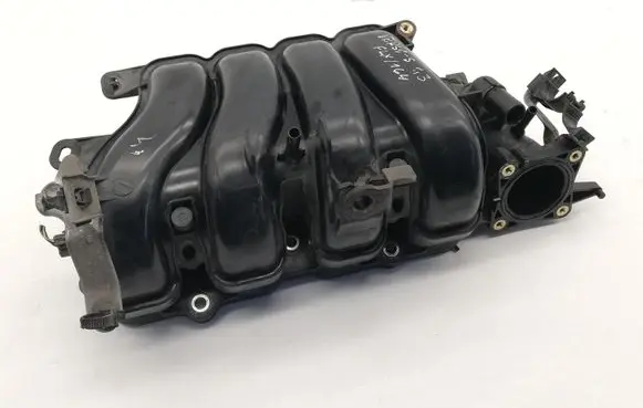 Toyota Verso-S Intake manifold