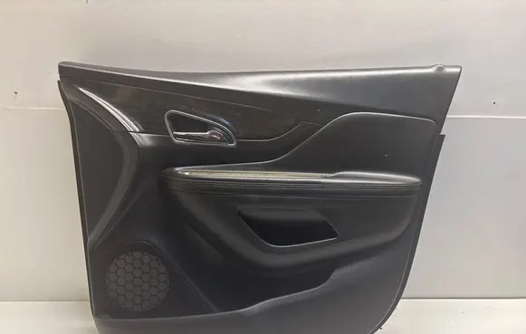 Buick Encore I Front door card panel trim AVK60612600R 20151113