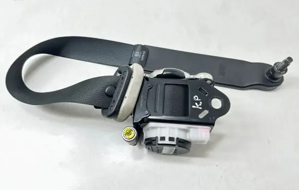 Nissan Navara D23 Front seatbelt 868854KJ3A 068160
