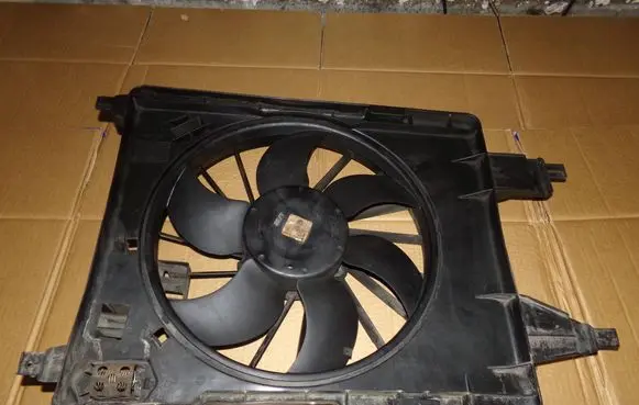Renault Megane II Air conditioning (A/C) fan (condenser) 