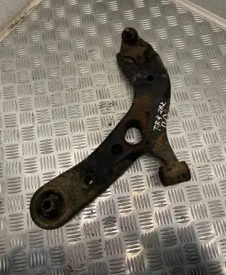 Toyota RAV 4 (XA30) Front lower control arm/wishbone