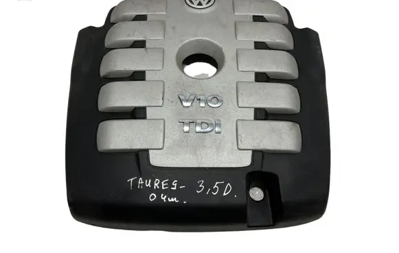 Volkswagen Touareg I Engine cover (trim)