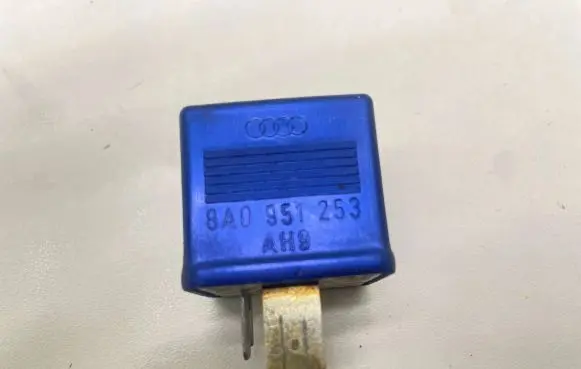 Audi A4 S4 B6 8E 8H Other relay 8A0951253