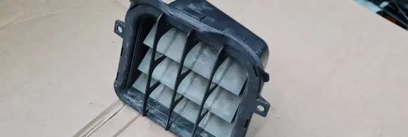 Audi A7 S7 4G Quarter panel pressure vent 4G8819302