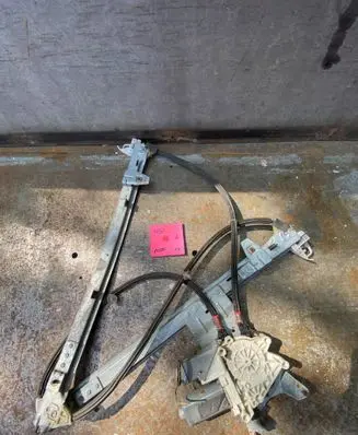 Citroen Xsara Front door window regulator with motor 128000292