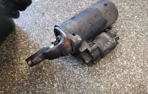 Audi A4 S4 B5 8D Starter motor