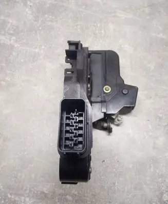 Ford Focus Front door lock 3M5AR21813CK