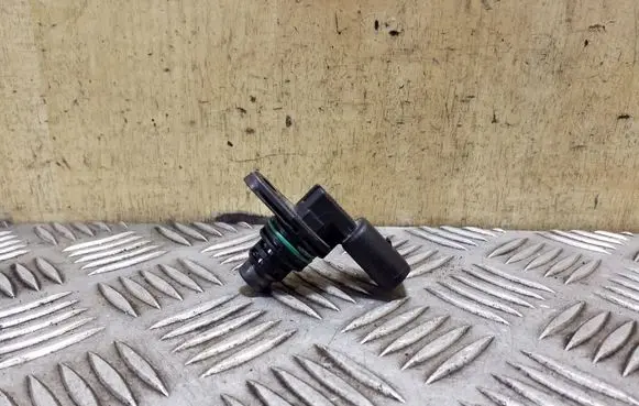 Volkswagen Polo V 6R Camshaft position sensor 030907601E