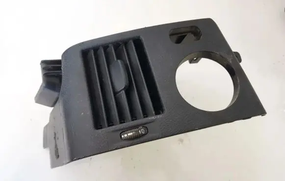Mercedes-Benz Sprinter W906 Dash center air vent grill dn14078