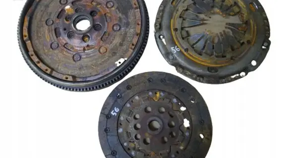 Skoda Octavia Mk1 (1U) Clutch set kit 038141025P