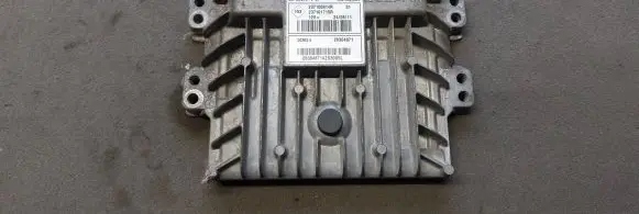 Renault Megane III Engine control unit/module 237100914R 237101715R