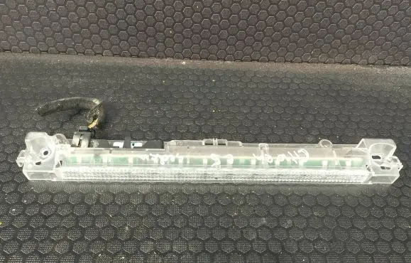 Citroen C5 Third/center stoplight 9681063580 89075398