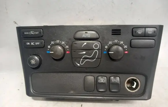 Volvo V70 Climate control unit