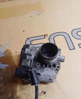 Skoda Fabia Mk1 (6Y) Throttle valve 03C133062