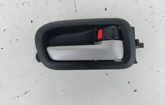 Suzuki Grand Vitara II Rear door interior handle