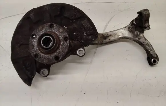 Audi A4 S4 B6 8E 8H Front wheel hub 8E0407242