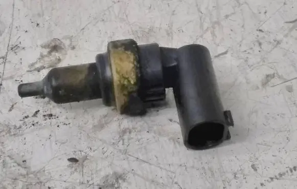 Mercedes-Benz C W204 Coolant temperature sensor A0009050600 A2C53312550