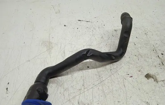 Volvo V70 Window washer liquid tank fill tube 30699202