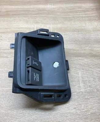 Honda CR-V USB socket connector GN32118680 838507USBX1