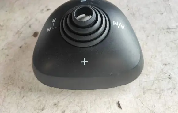 Renault Trafic II (X83) Gear shifter surround trim plastic 8200351778