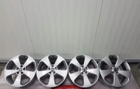 Ford Fiesta R22 alloy rim 7JX17