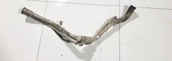 Volvo S40 Fuel tank filler neck pipe 