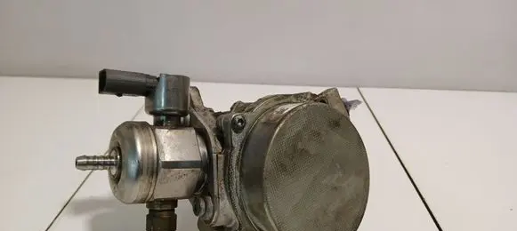 Audi A5 8T 8F Vacuum pump 06H145100AB