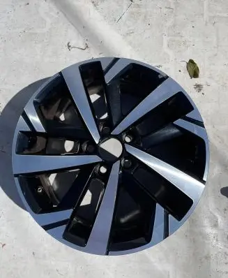 Volkswagen Polo VI R16 alloy rim 2G0601025T