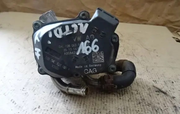 Volkswagen Golf Cross Throttle valve 04L128063P