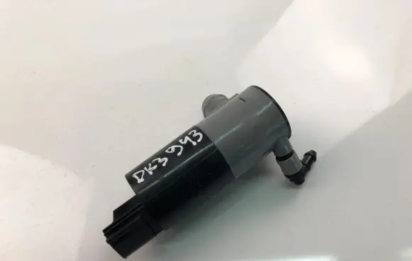Volvo V40 Windscreen/windshield washer pump 1019873001
