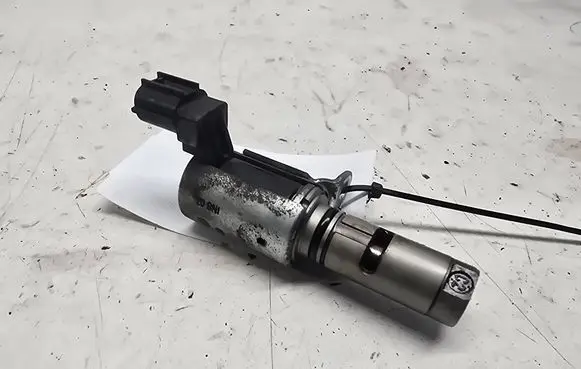 Volvo S60 Camshaft vanos timing valve 4M5G6L713AE