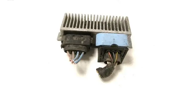 Nissan Qashqai+2 Glow plug pre-heat relay 8200558438A
