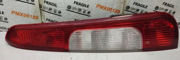 Ford C-MAX I Rear/tail lights 3M5113N411AA