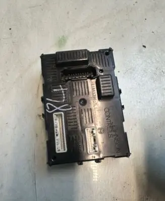 Renault Clio III Comfort/convenience module 8200652284