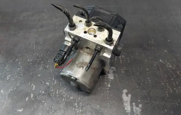 Volkswagen PASSAT B5.5 ABS Pump 4B0614517G 0265225124 0265950055