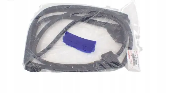 Toyota Highlander XU70 Front door rubber seal 67872-0E080