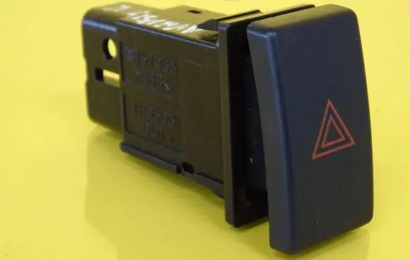 Toyota Avensis T250 Hazard light switch 157963 TR9503