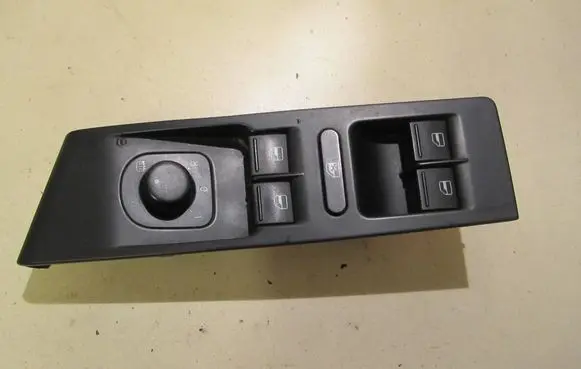 Volkswagen PASSAT B7 Mirror switch trim 3AB857857A