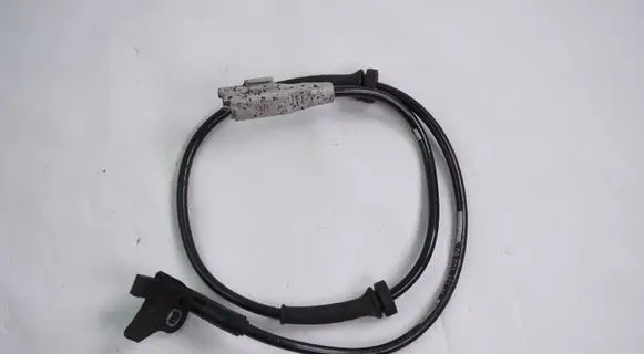 Citroen Berlingo ABS wheel speed sensor 9813759680