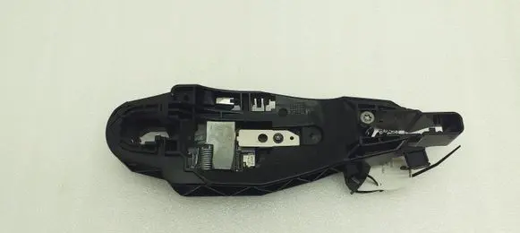 Rear door exterior handle/bracket